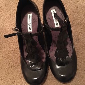 American eagles heels